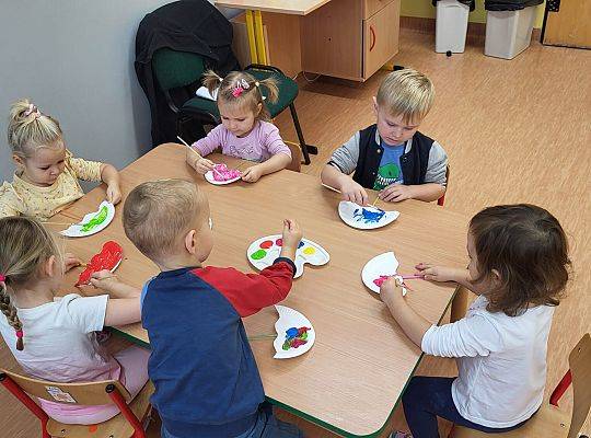 Nasze przedszkolaki w czasie deszczu się nie nudzą