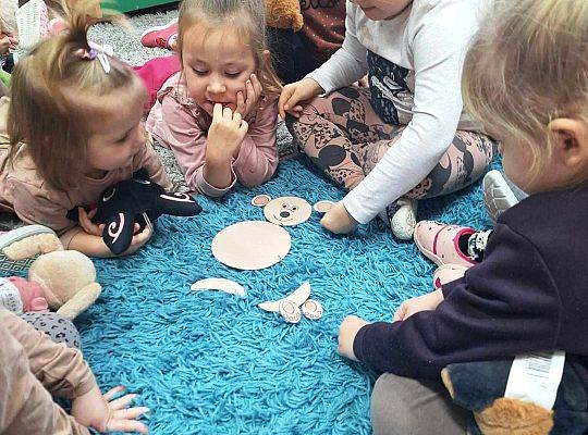 Pluszowy Miś w roli głównej – wyjątkowy dzień z przedszkolakami