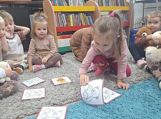 Pluszowy Miś w roli głównej – wyjątkowy dzień z przedszkolakami