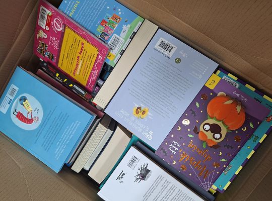Stało się!  619 książek trafiło do biblioteki szkolnej