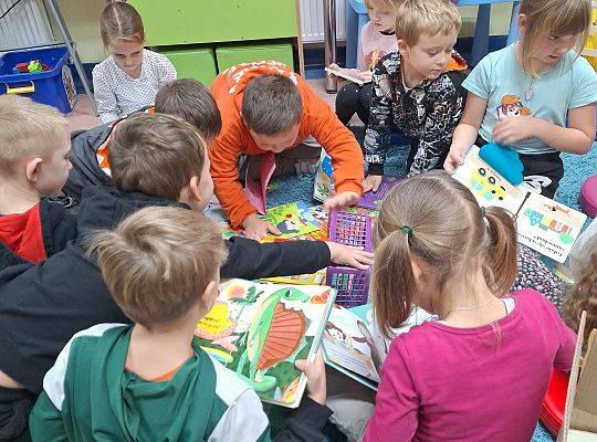 Stało się!  619 książek trafiło do biblioteki szkolnej