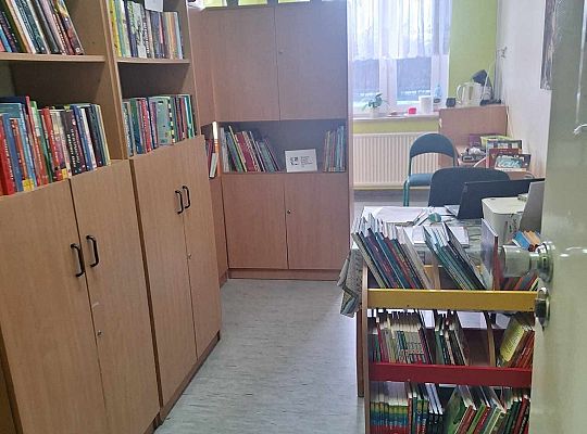 Sala 14a naszą nową (tymczasową) biblioteką:)