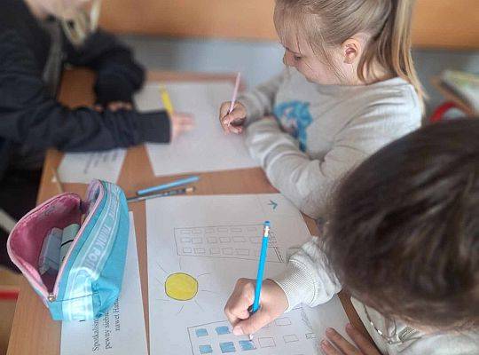 Akcja Żonkile 2025 – kreatywne warsztaty w klasach 4!