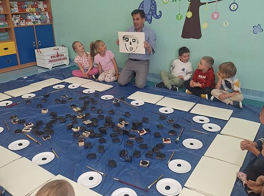 "BIBLIOTEKA PRZEDSZKOLAKA" PONOWNIE ZAWITAŁA DO NASZEJ SZKOLNEJ BIBLIOTEKI