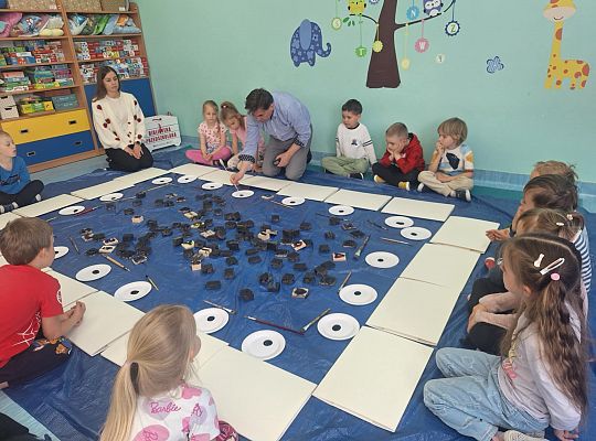 "BIBLIOTEKA PRZEDSZKOLAKA" PONOWNIE ZAWITAŁA DO NASZEJ SZKOLNEJ BIBLIOTEKI