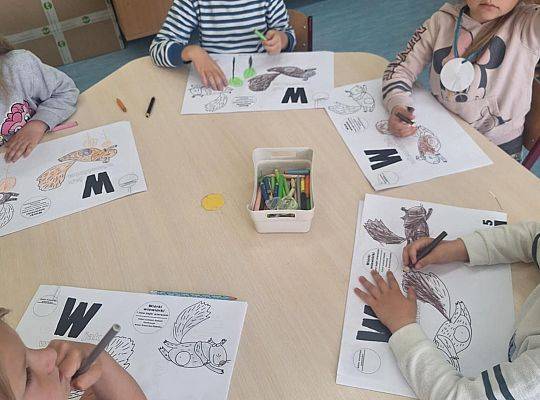 "BIBLIOTEKA PRZEDSZKOLAKA" PONOWNIE ZAWITAŁA DO NASZEJ SZKOLNEJ BIBLIOTEKI