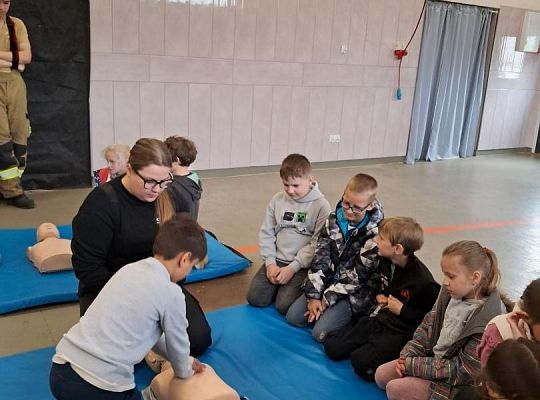 Wycieczka klasy 2b do OSP w Łęczycach