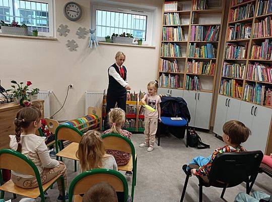 Mądra Mysz poznaje zawód kolejarza