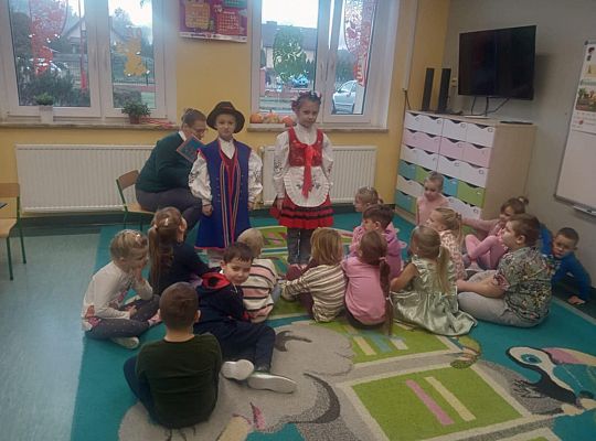 „Gdzie ty jesteś, koguciku?”.