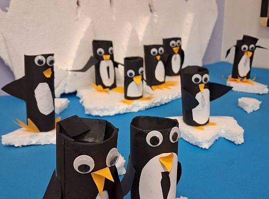 Za dziećmi z klasy 2a kolejna odsłona ogólnopolskiego projektu „Zaczytani w kolorach” .