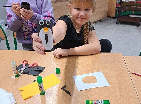 Za dziećmi z klasy 2a kolejna odsłona ogólnopolskiego projektu „Zaczytani w kolorach” .