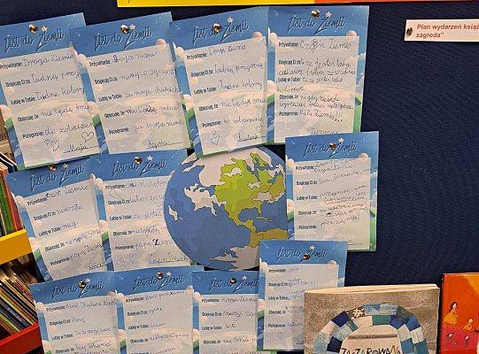 Za dziećmi z klasy 2a kolejna odsłona ogólnopolskiego projektu „Zaczytani w kolorach” .