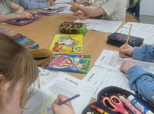 Czytamy z klasą. Lekturki spod chmurki