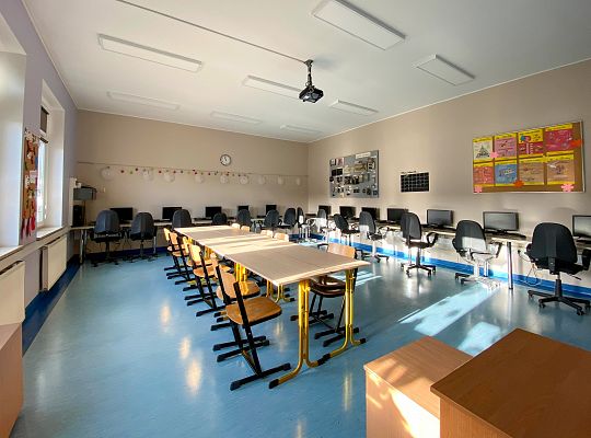 Sala nr 20 - sala komputerowa