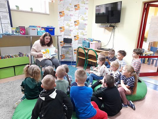 Z Fenkiem uczymy się numeru alarmowego