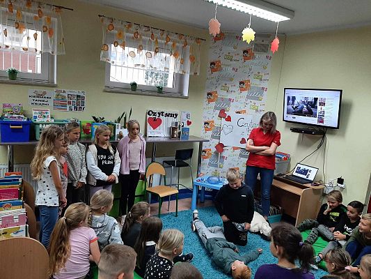 "Czytamy z sercem" spotkanie z pielęgniarką