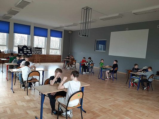 II Szkolny Turniej Szachowy !