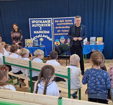 Wyjątkowe Spotkanie z Markiem Michalakiem i Pasowanie na Czytelnika!