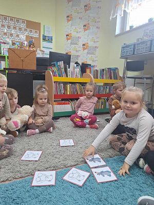 Pluszowy Miś w roli głównej – wyjątkowy dzień z przedszkolakami