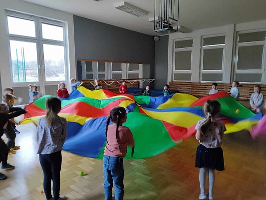 Sportowy Dzień Nietypowy – Dzień Siatkówki!